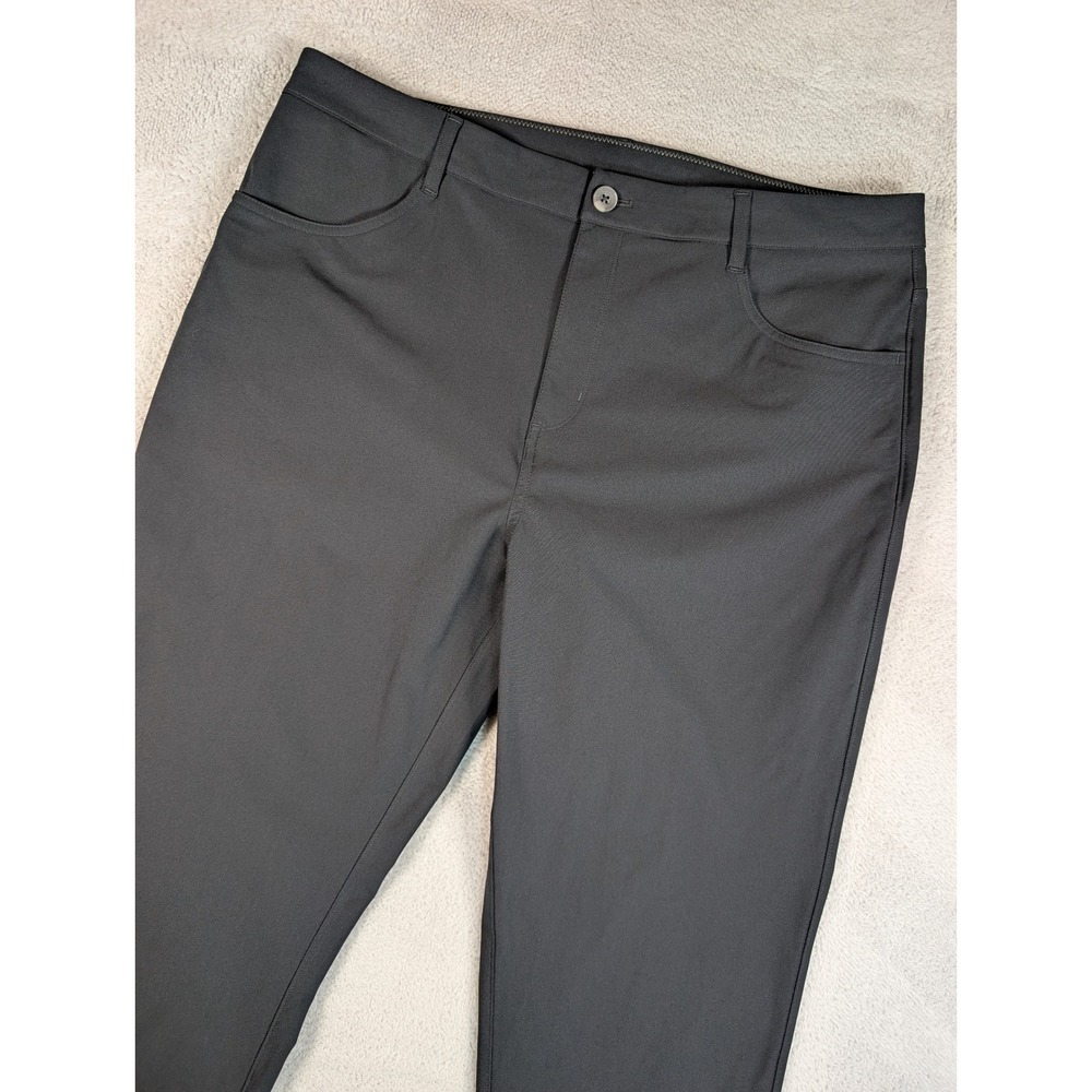 Vuori Meta Pants Black Mens Size 36 Technical 5-Pocket Performance Trousers